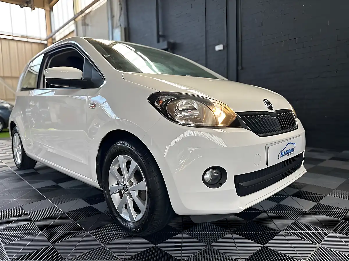 Used 2014 Skoda Citigo Elegance Candy White - Interior and Exterior details 16