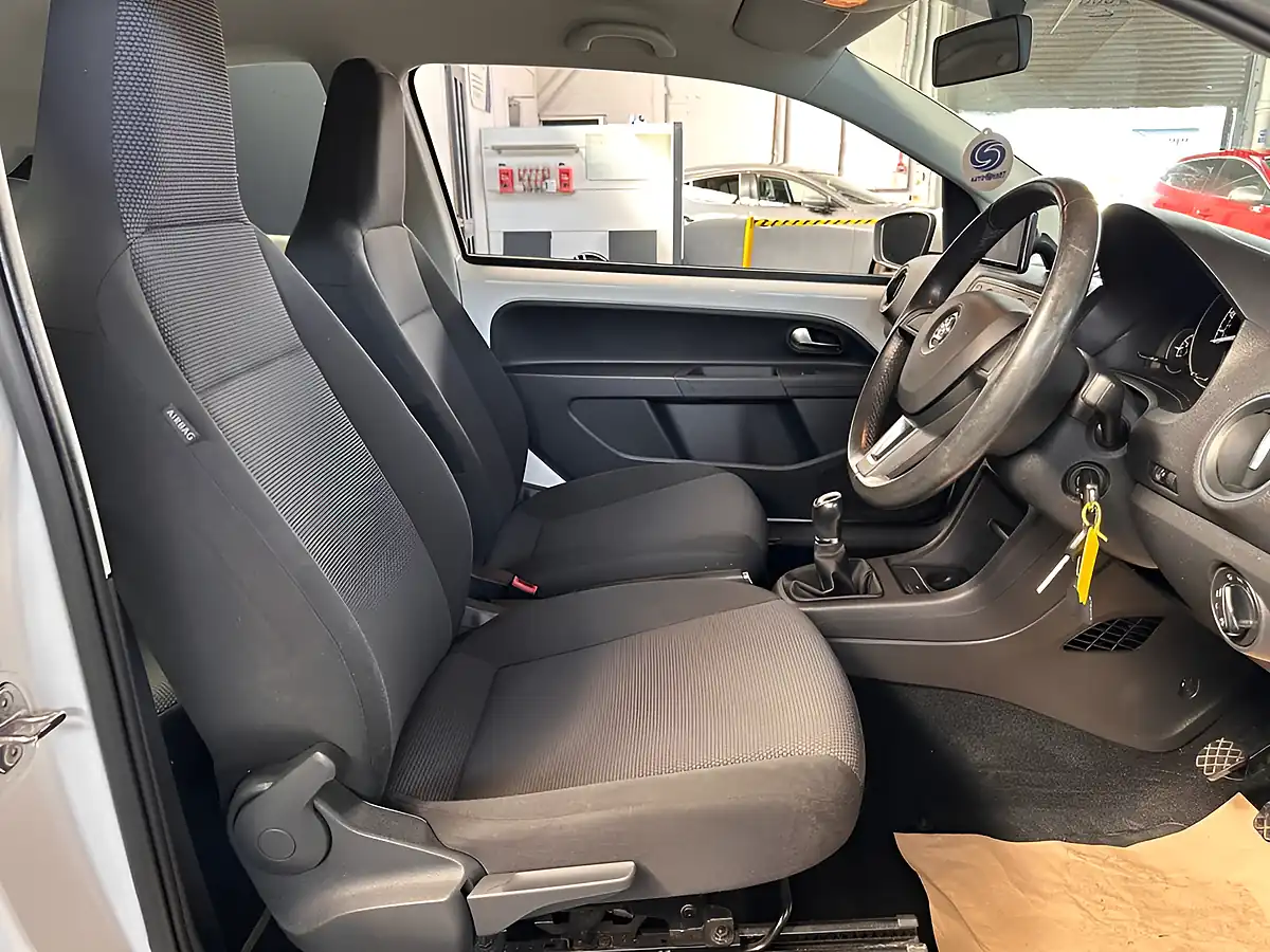 Used 2014 Skoda Citigo Elegance Candy White - Interior and Exterior details 2
