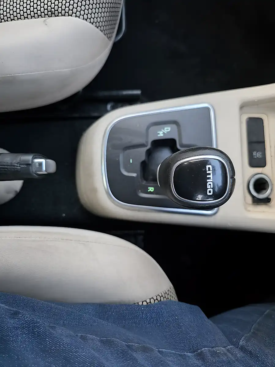 Used 2014 Skoda Citigo Elegance White - Interior and Exterior details 14