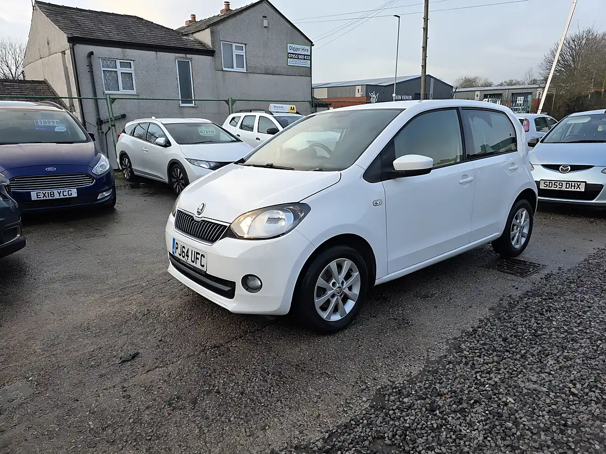 Used 2014 Skoda Citigo Elegance White - Interior and Exterior details 3