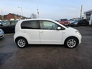 Used 2014 Skoda Citigo Elegance White - Interior and Exterior details 8