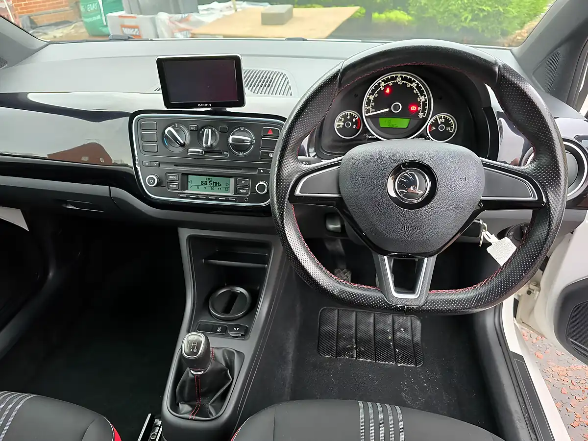 Used 2014 Skoda Citigo Monte Carlo White - Interior and Exterior details 4