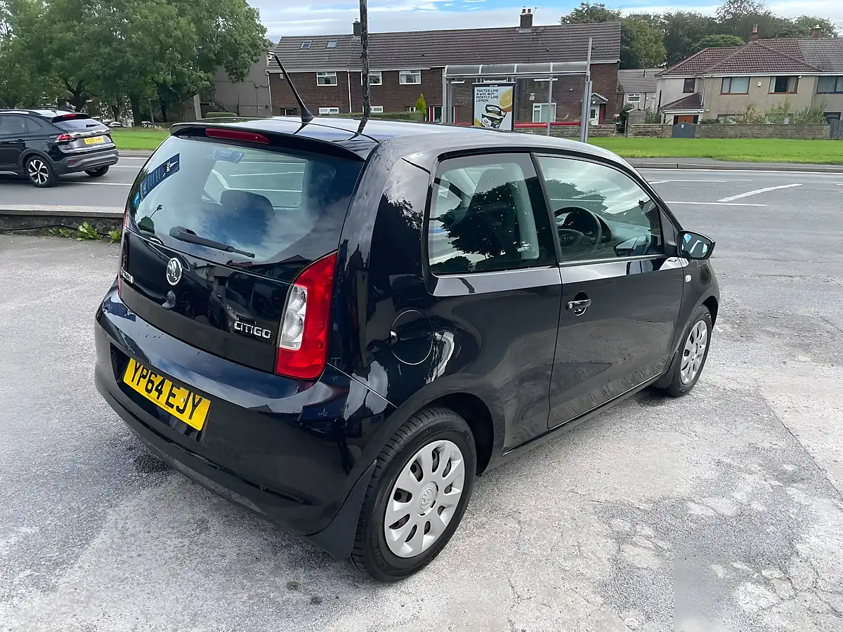 Used 2014 Skoda Citigo Se Black - Interior and Exterior details 4