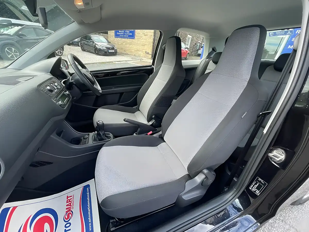Used 2014 Skoda Citigo Se Black - Interior and Exterior details 9