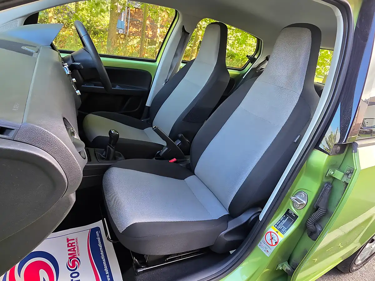 Used 2014 Skoda Citigo Se Green - Interior and Exterior details 10
