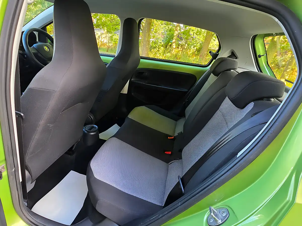 Used 2014 Skoda Citigo Se Green - Interior and Exterior details 11