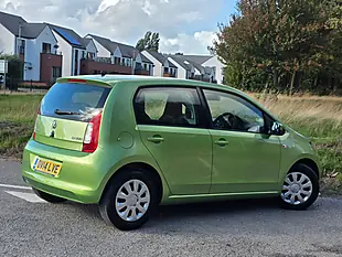 Used 2014 Skoda Citigo Se Green - Interior and Exterior details 7