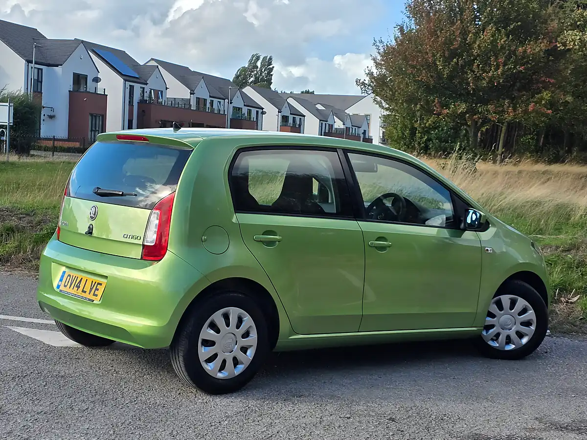 Used 2014 Skoda Citigo Se Green - Interior and Exterior details 7