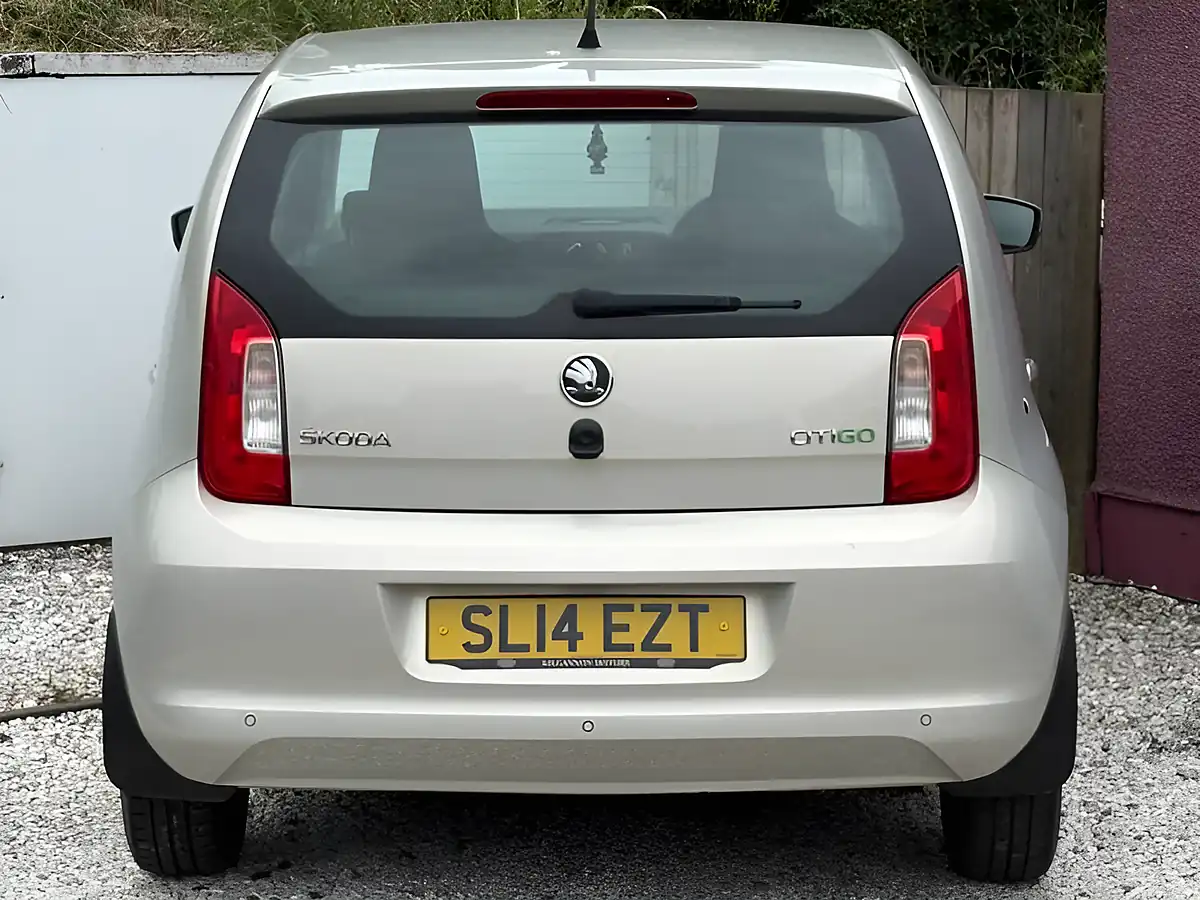 Used 2014 Skoda Citigo Se Silver - Interior and Exterior details 11