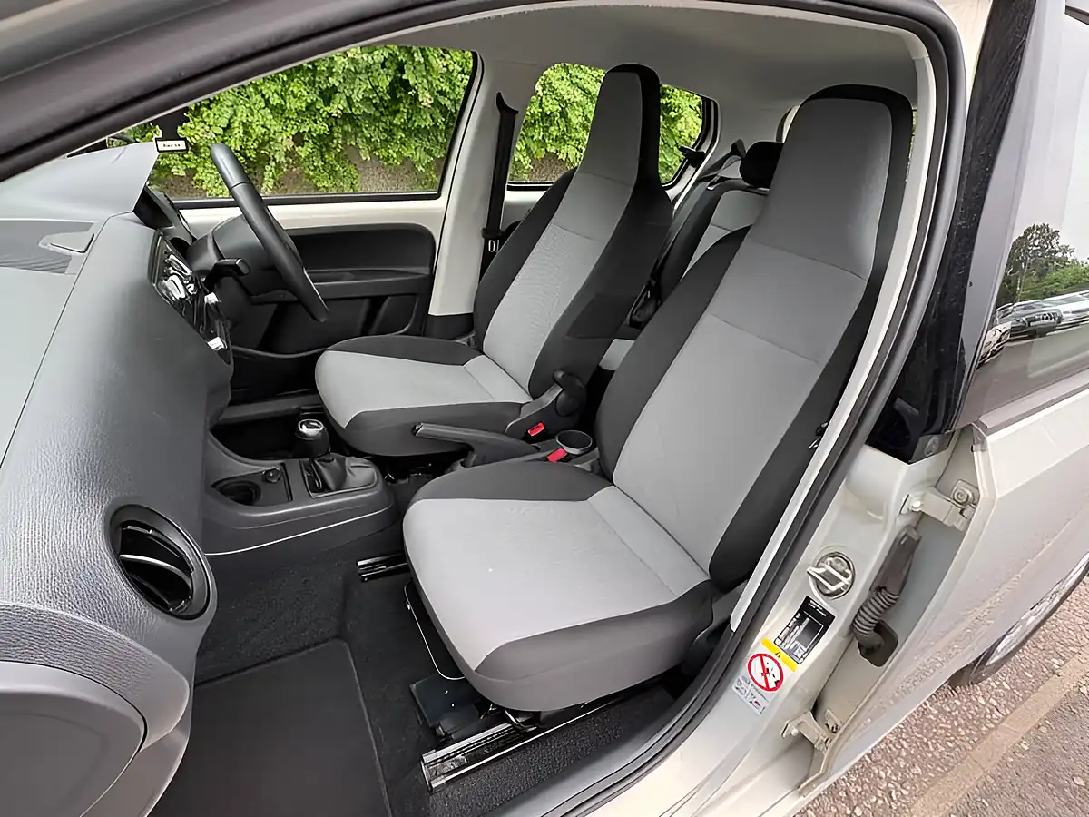 Used 2014 Skoda Citigo Se Silver - Interior and Exterior details 20