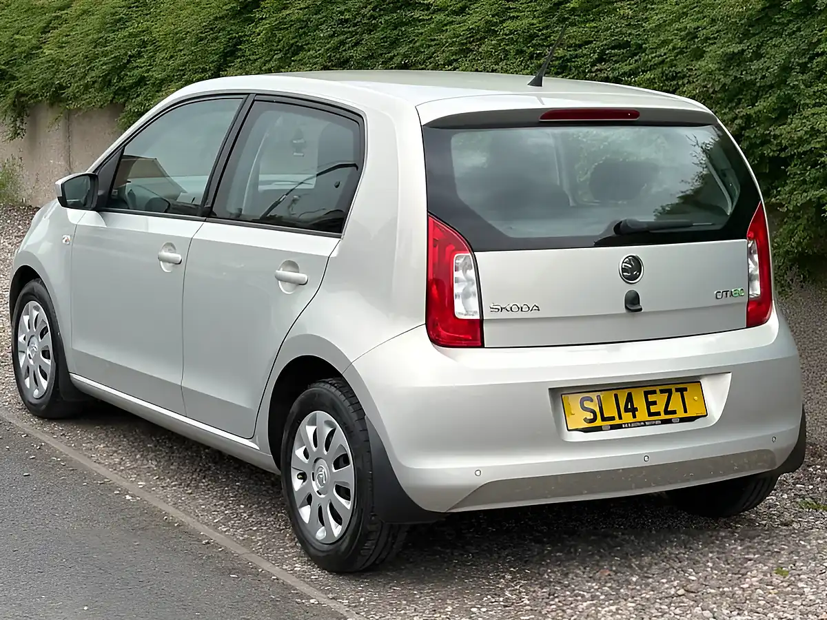 Used 2014 Skoda Citigo Se Silver - Interior and Exterior details 5