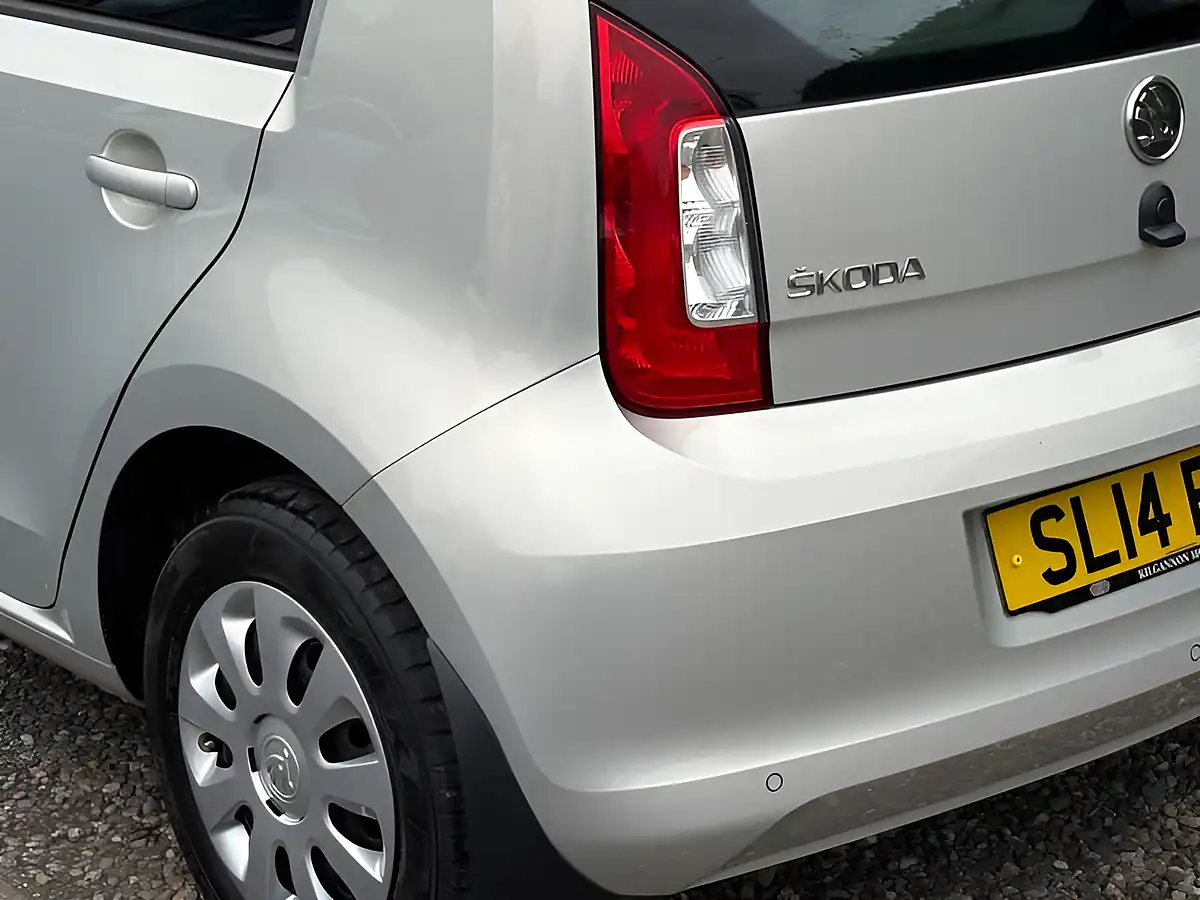 Used 2014 Skoda Citigo Se Silver - Interior and Exterior details 8