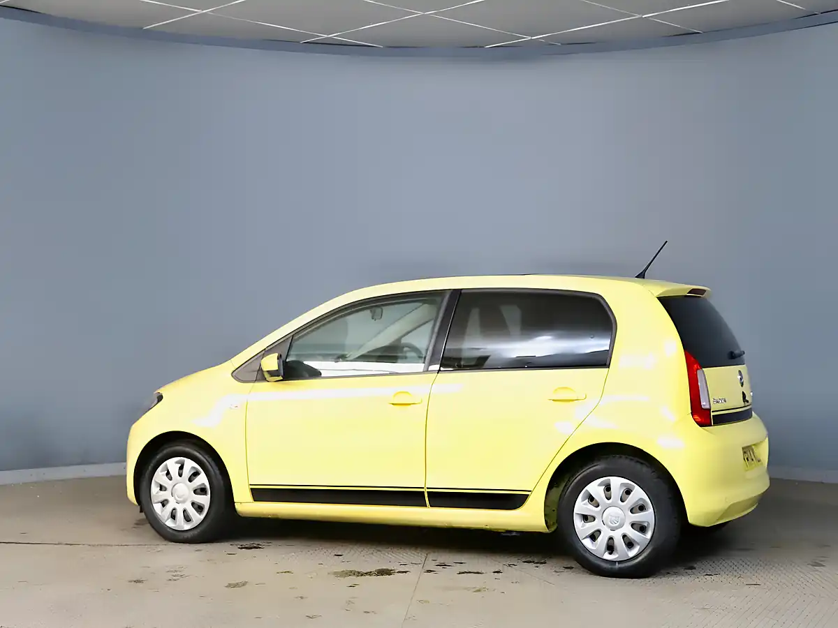 Used 2014 Skoda Citigo Se Yellow - Interior and Exterior details 3