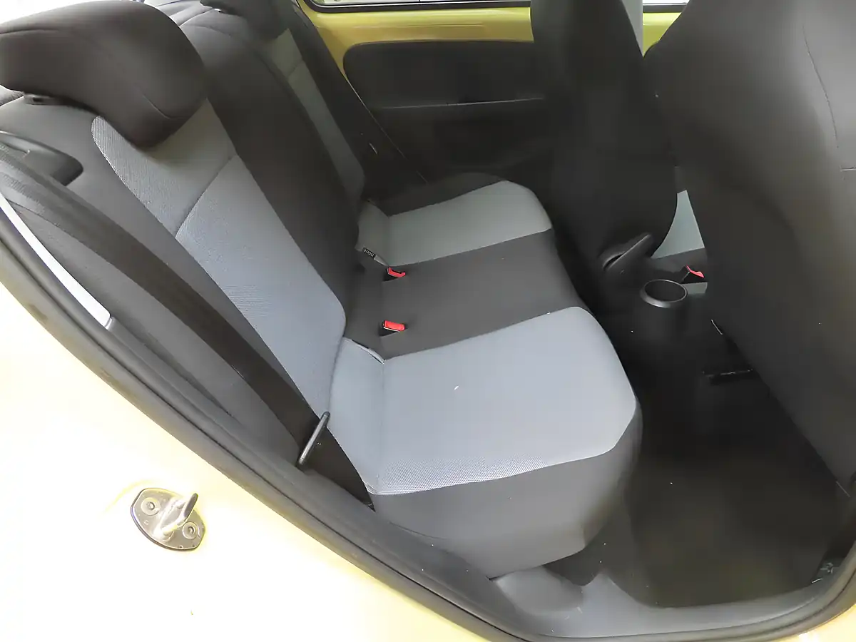 Used 2014 Skoda Citigo Se Yellow - Interior and Exterior details 8