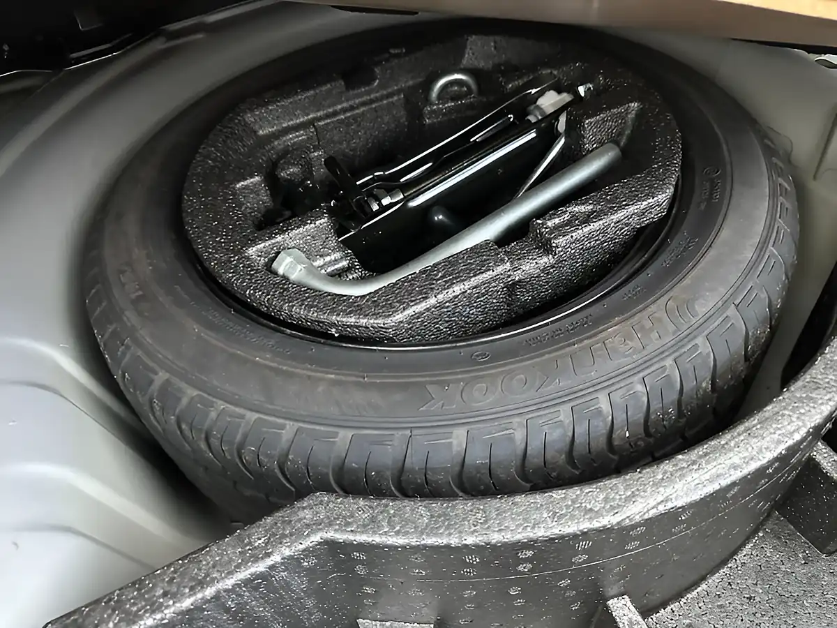 Used 2014 Skoda Fabia Scout Silver - Interior and Exterior details 11