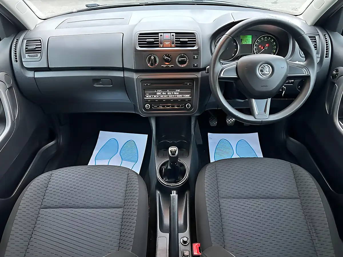 Used 2014 Skoda Fabia Scout Silver - Interior and Exterior details 18