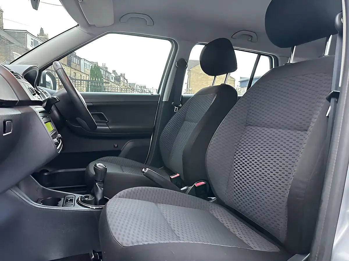 Used 2014 Skoda Fabia Scout Silver - Interior and Exterior details 20