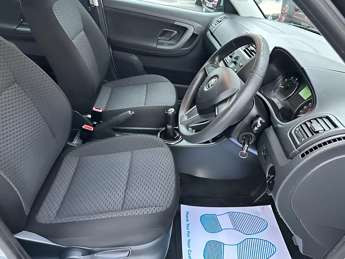 Used 2014 Skoda Fabia Scout Silver - Interior and Exterior details 6