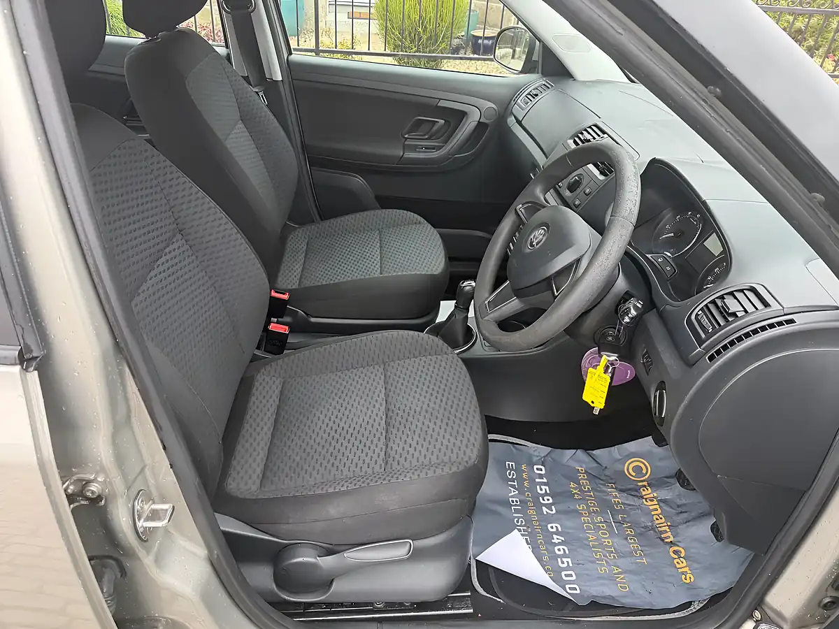 Used 2014 Skoda Fabia Se Beige - Interior and Exterior details 2