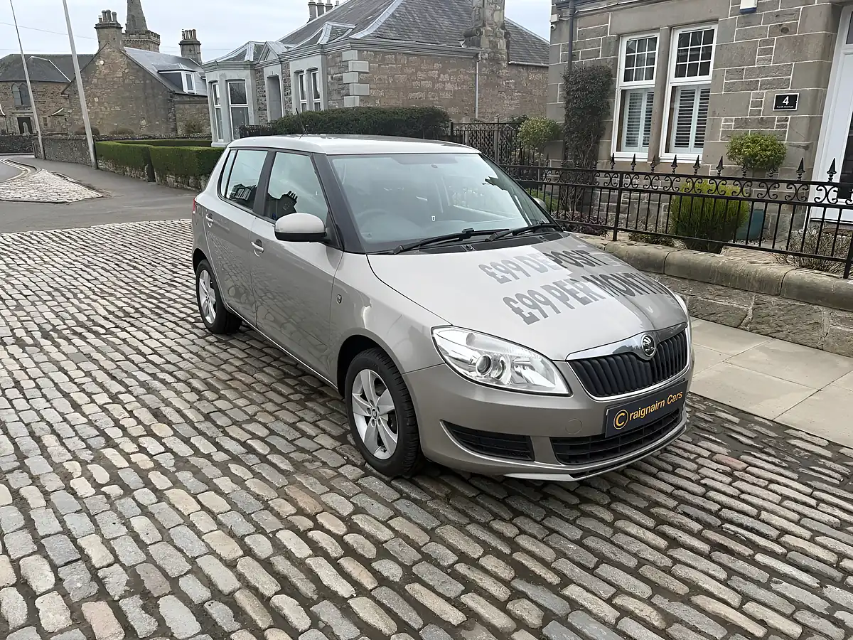 Used 2014 Skoda Fabia Se Beige - Interior and Exterior details 8