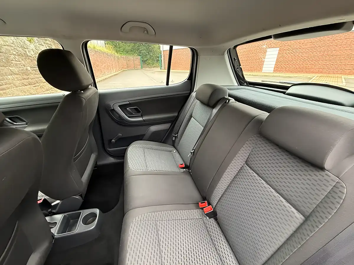 Used 2014 Skoda Fabia Se Black - Interior and Exterior details 10