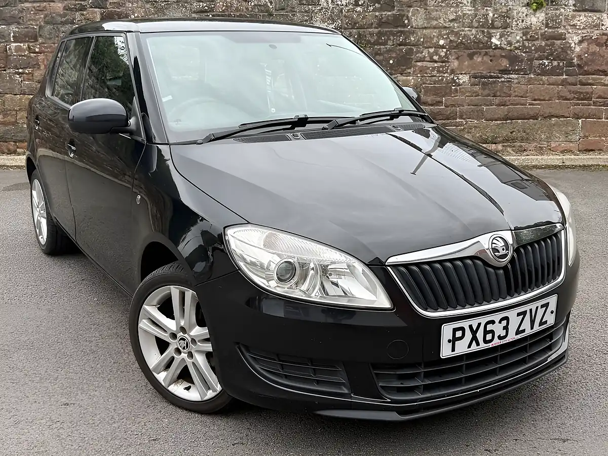 Used 2014 Skoda Fabia Se Black - Interior and Exterior details 3