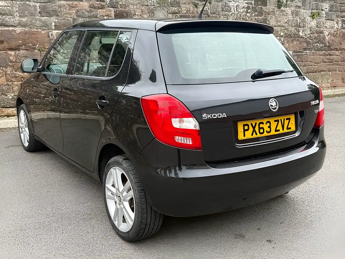 Used 2014 Skoda Fabia Se Black - Interior and Exterior details 8