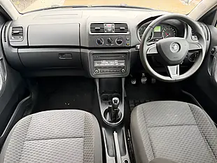 Used 2014 Skoda Fabia Se Blue Metallic - Interior and Exterior details 11