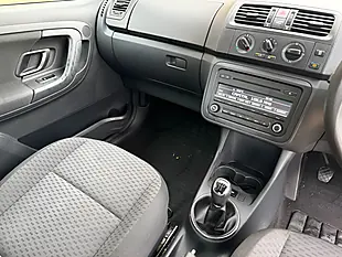 Used 2014 Skoda Fabia Se Blue Metallic - Interior and Exterior details 16