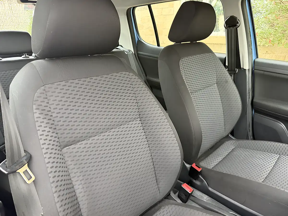 Used 2014 Skoda Fabia Se Blue Metallic - Interior and Exterior details 17