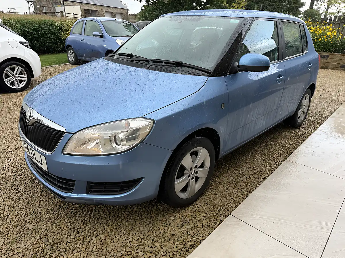 Used 2014 Skoda Fabia Se Blue Metallic - Interior and Exterior details 4