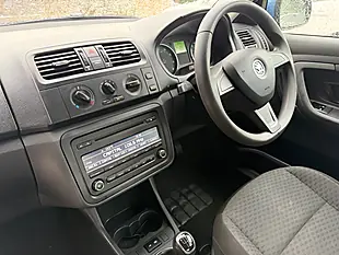 Used 2014 Skoda Fabia Se Blue Metallic - Interior and Exterior details 9