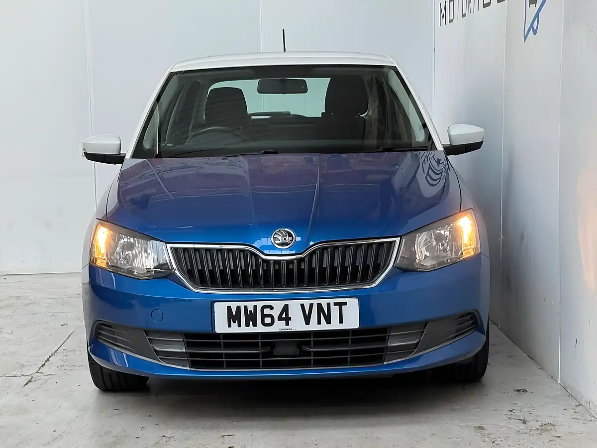 Used 2014 Skoda Fabia Se Race Blue - Interior and Exterior details 2