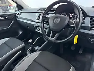 Used 2014 Skoda Fabia Se Race Blue - Interior and Exterior details 3