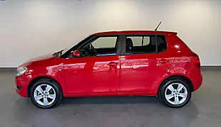 Used 2014 Skoda Fabia Se Red - Interior and Exterior details 6
