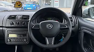 Used 2014 Skoda Fabia Se Silver - Interior and Exterior details 11