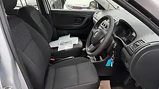 Used 2014 Skoda Fabia Se Silver - Interior and Exterior details 13
