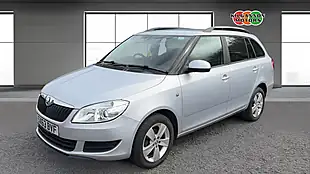 Used 2014 Skoda Fabia Se Silver - Interior and Exterior details 17