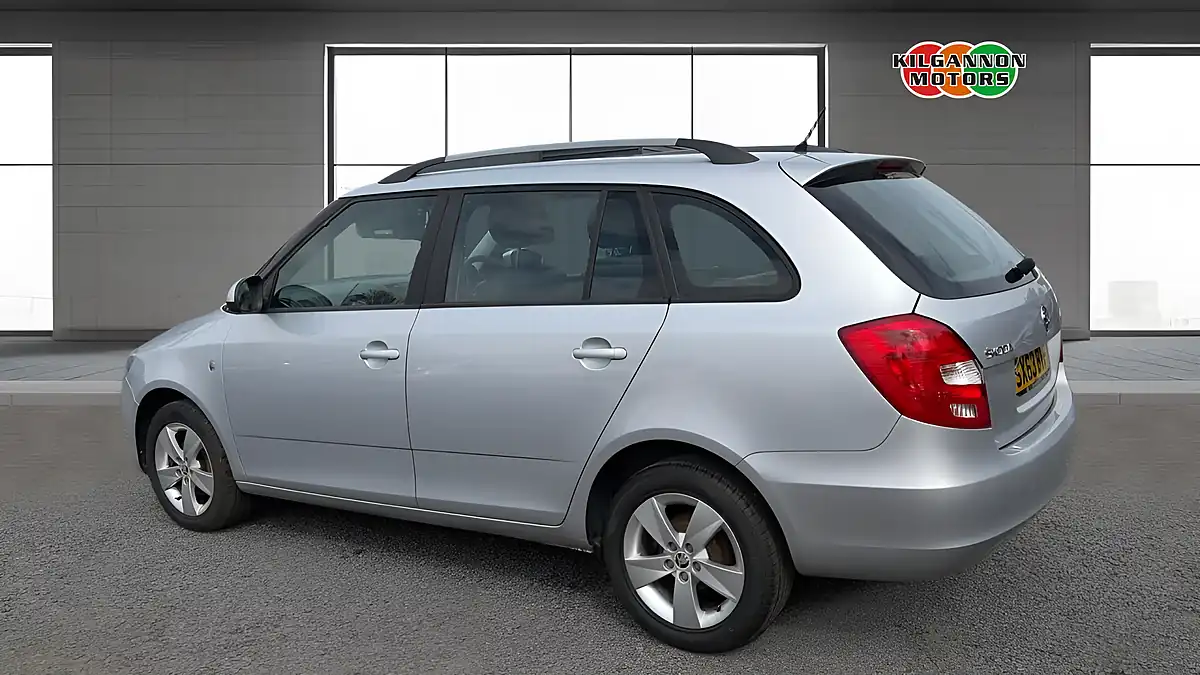 Used 2014 Skoda Fabia Se Silver - Interior and Exterior details 2