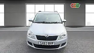 Used 2014 Skoda Fabia Se Silver - Interior and Exterior details 4