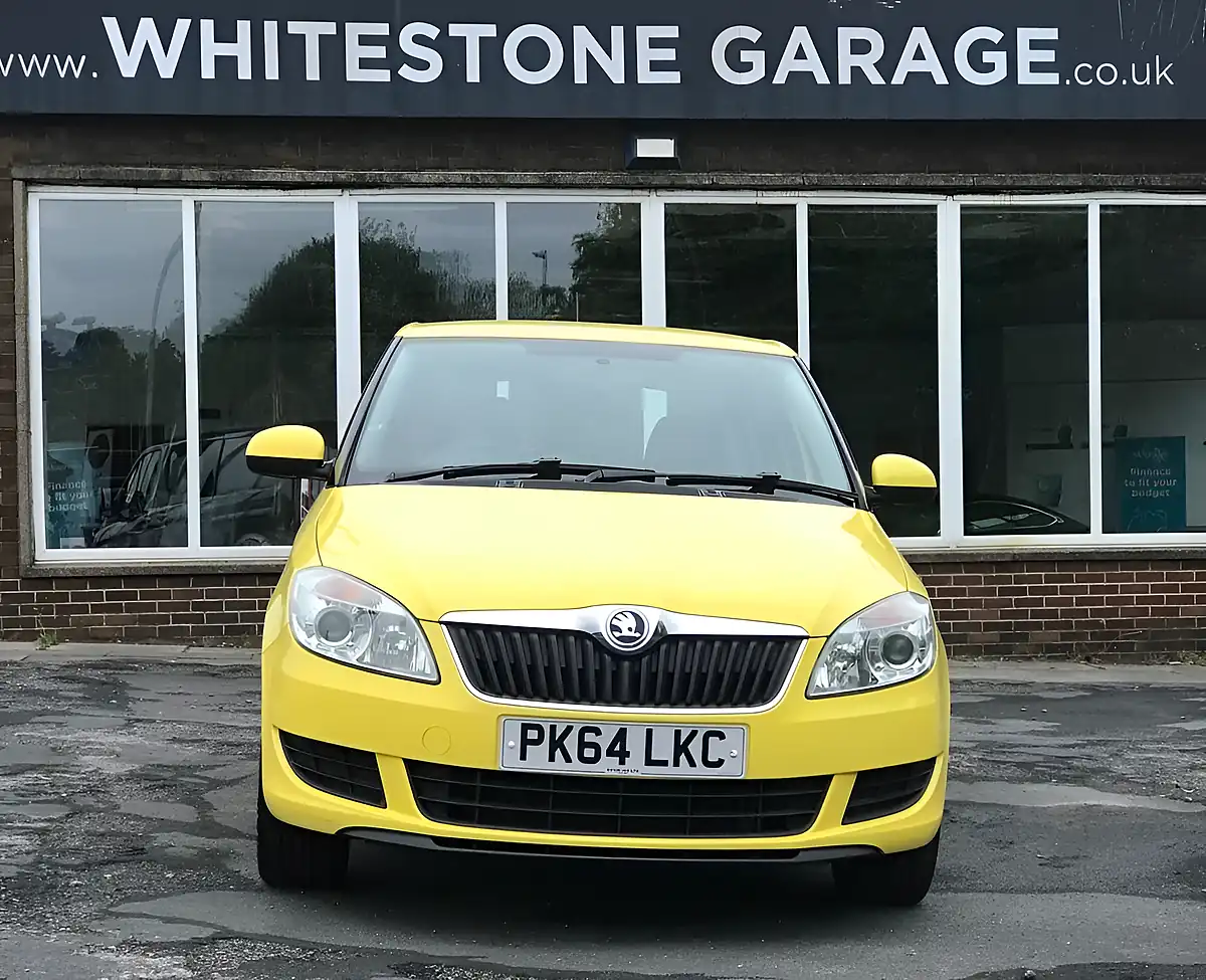 Used 2014 Skoda Fabia Se Sprint Yellow - Interior and Exterior details 8