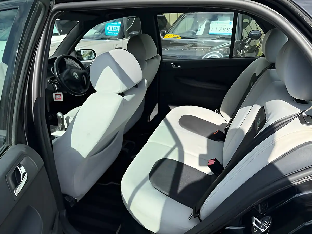 Used 2014 Skoda Fabia VRS Black - Interior and Exterior details 12