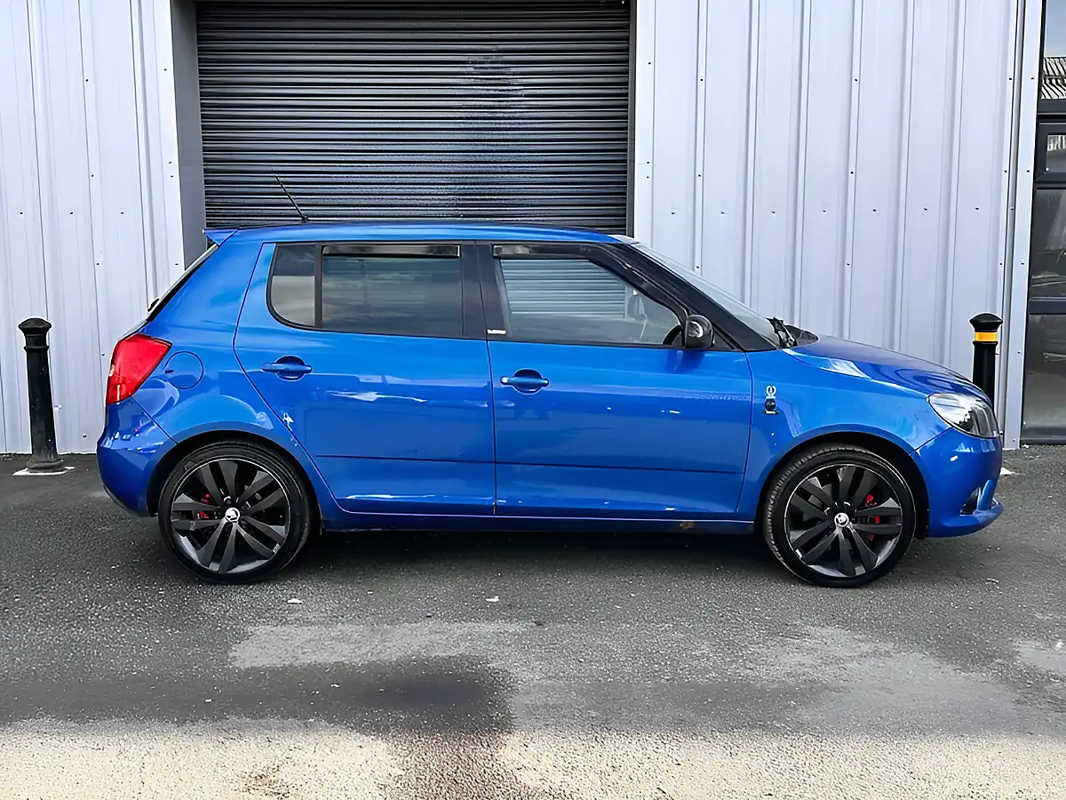 Used 2014 Skoda Fabia VRS S2000 Blue - Interior and Exterior details 10