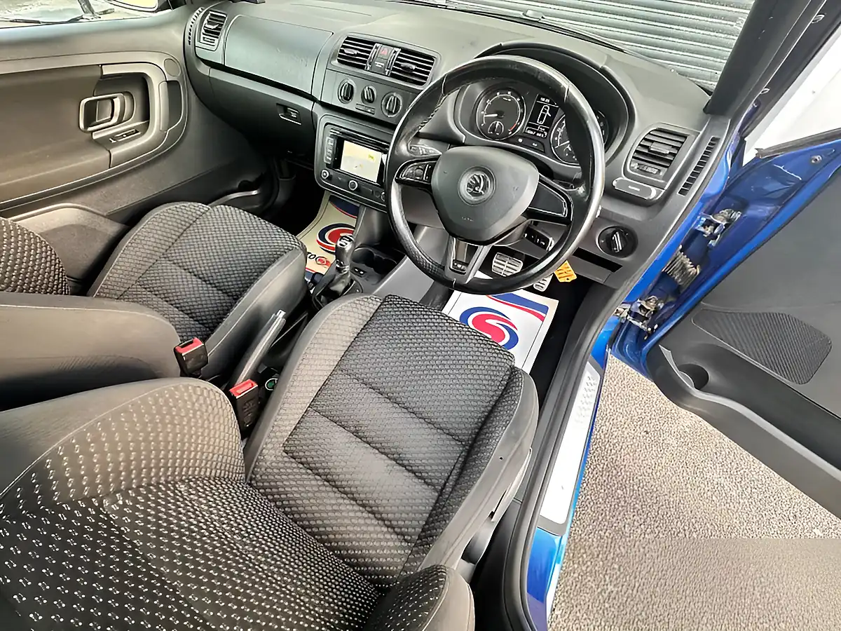 Used 2014 Skoda Fabia VRS S2000 Blue - Interior and Exterior details 13