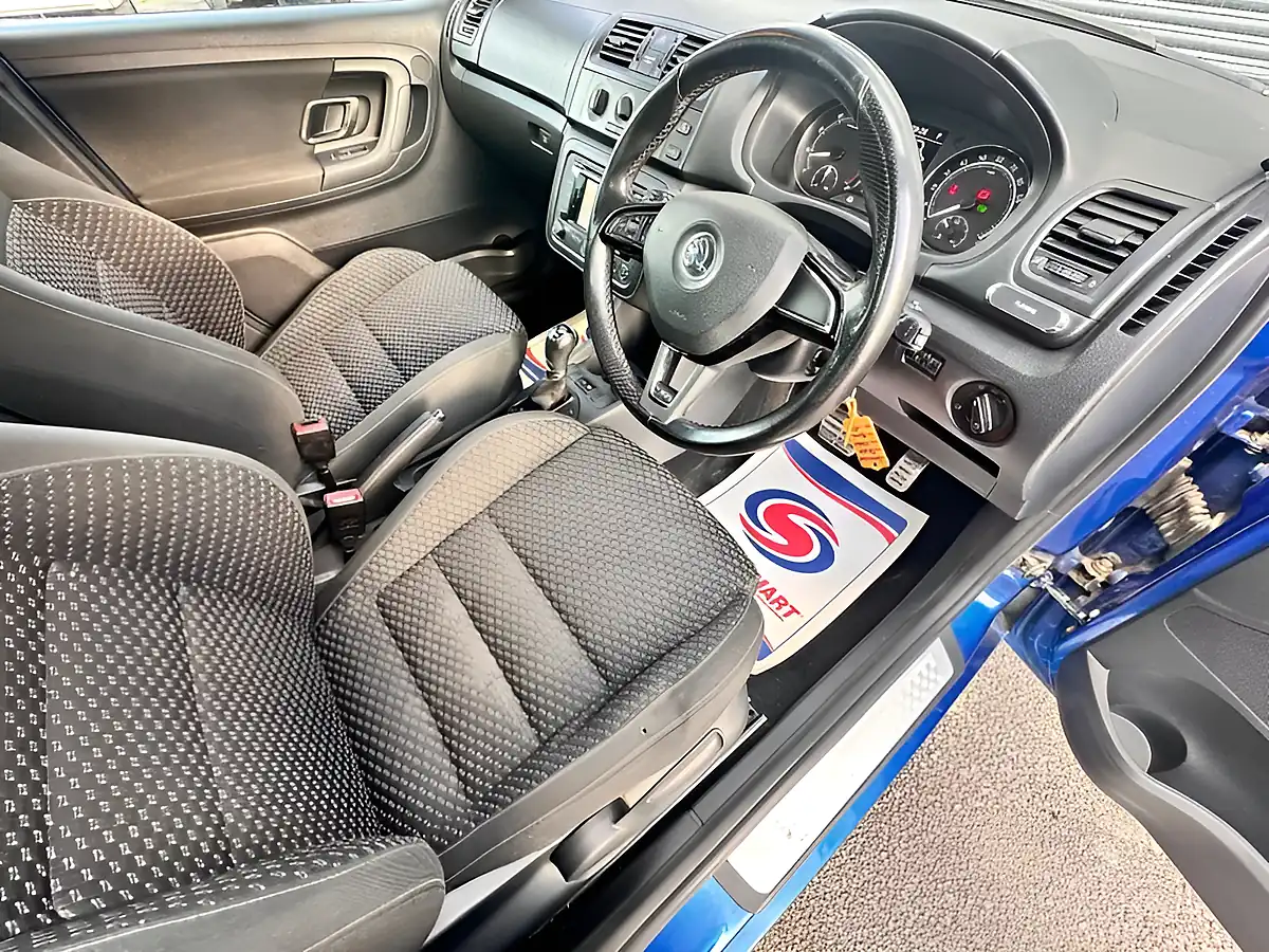 Used 2014 Skoda Fabia VRS S2000 Blue - Interior and Exterior details 18