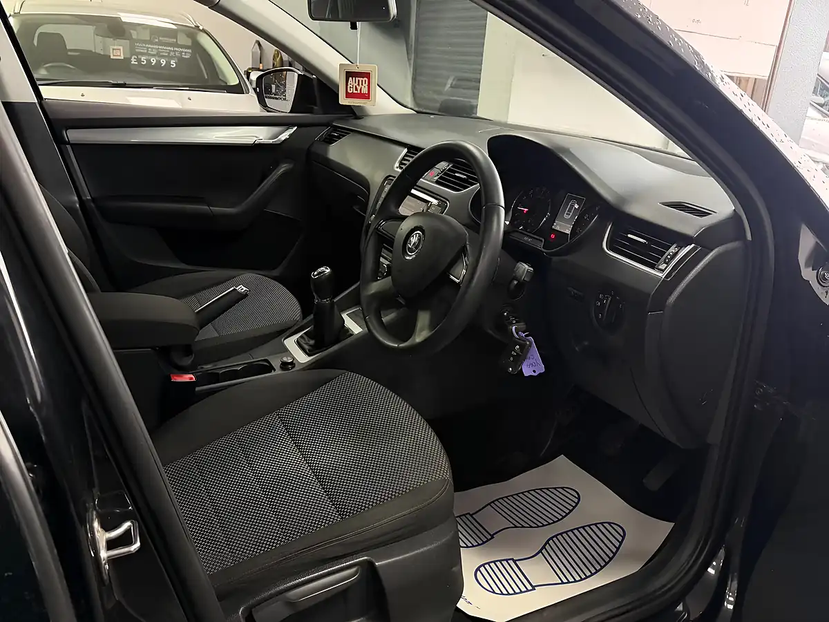 Used 2014 Skoda Octavia Black Edition Black - Interior and Exterior details 13