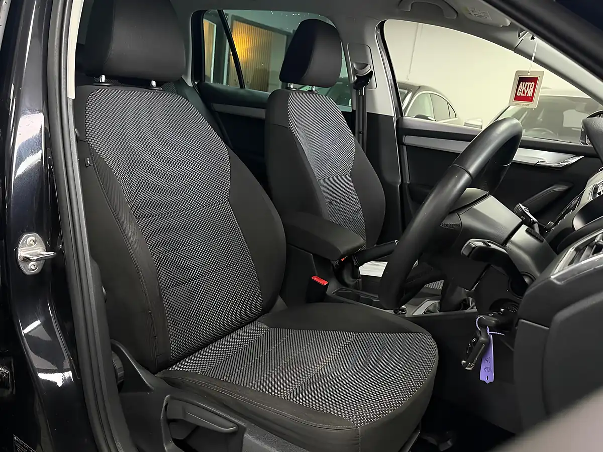 Used 2014 Skoda Octavia Black Edition Black - Interior and Exterior details 14