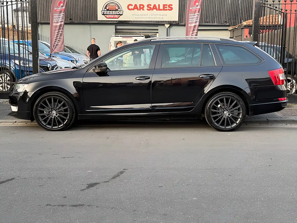 Used 2014 Skoda Octavia Black Edition Black - Interior and Exterior details 4