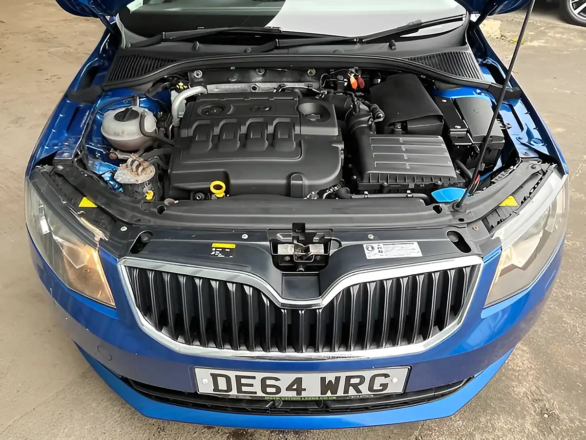 Used 2014 Skoda Octavia Elegance Blue - Interior and Exterior details 15
