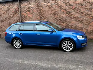 Used 2014 Skoda Octavia Elegance Blue - Interior and Exterior details 2
